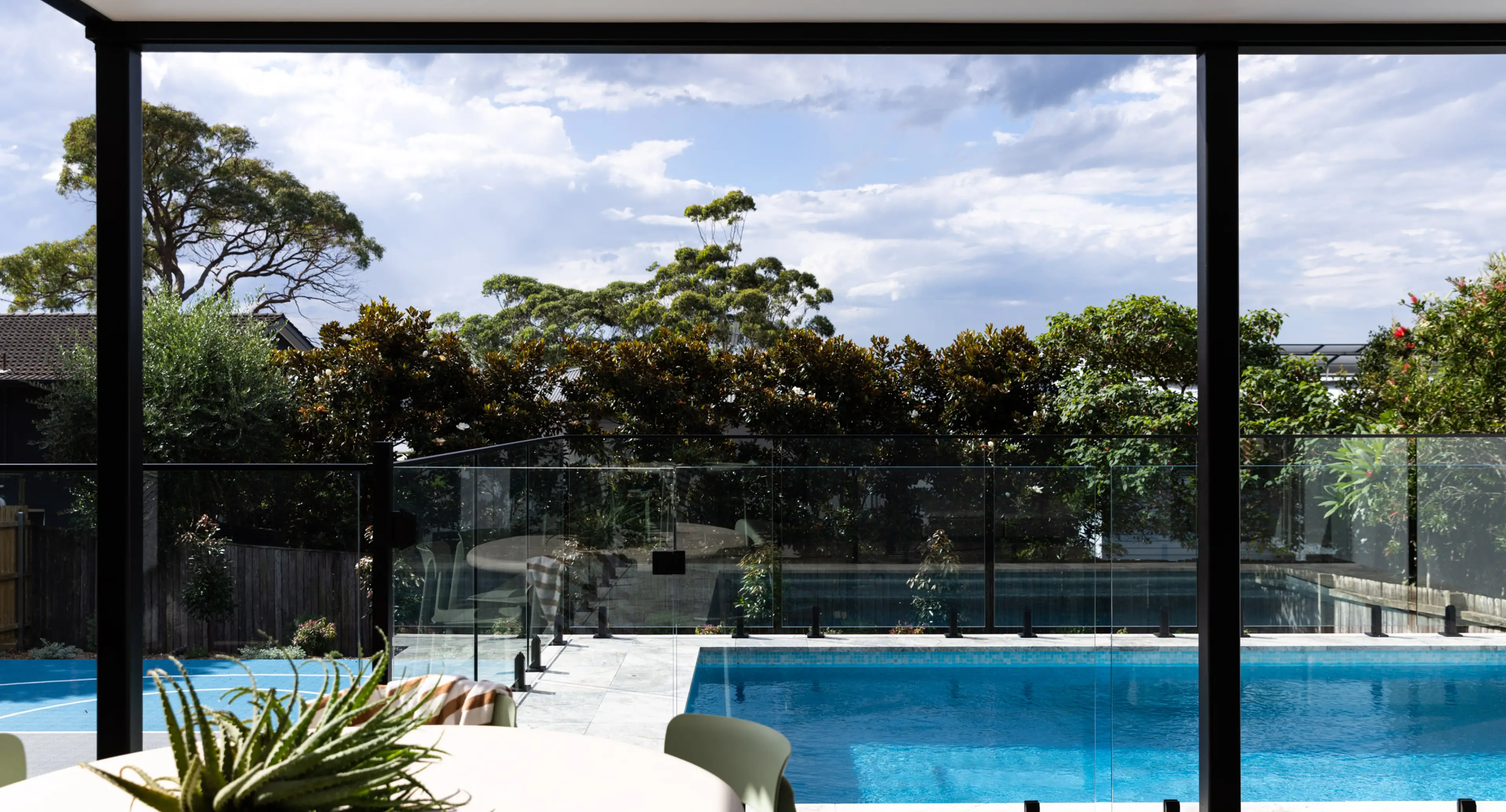 8 Bannister Head Road